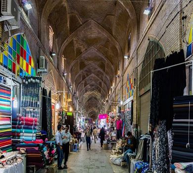 سوق وكيل في شيراز… قلب التجارة في العهد الزندي