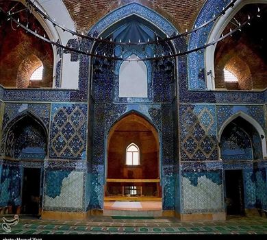 مسجد کبود تبريز: فيروزة الإسلام؛ مجدُ إمبراطوريةٍ غابرة
