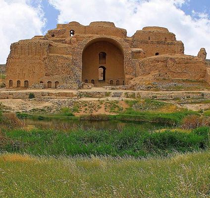بِيشابُور، تحفة المدينة من فنون عمرانية الساسانيين في القرن الثالث الميلادي