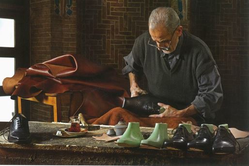 الجلد في تبريز، اقتراح لهدية أنيقة ودائمة