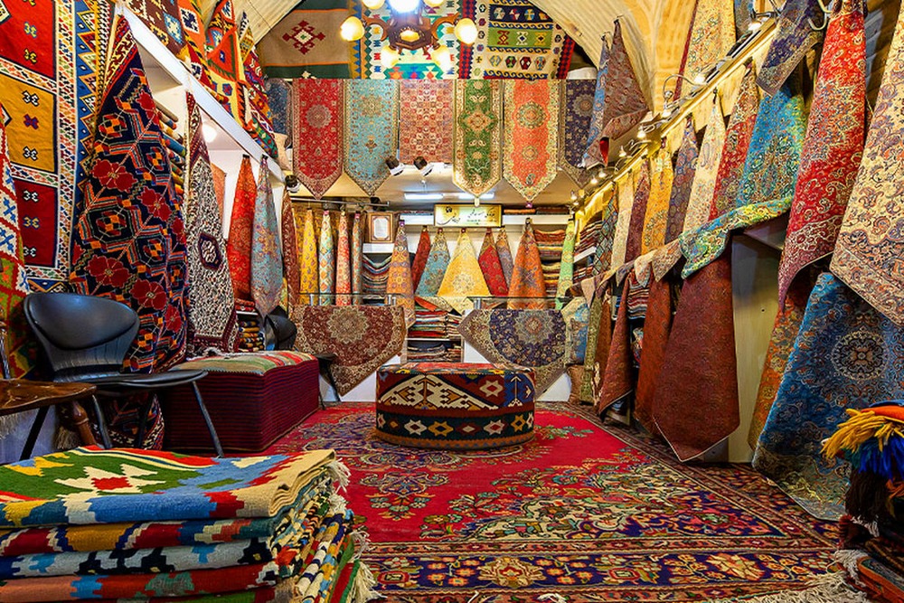 نظرة على الآثار العالمية للفنّ الإيرانيّ وشهرته الخالدة