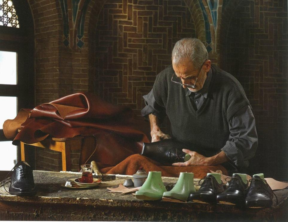 الجلد في تبريز، اقتراح لهدية أنيقة ودائمة