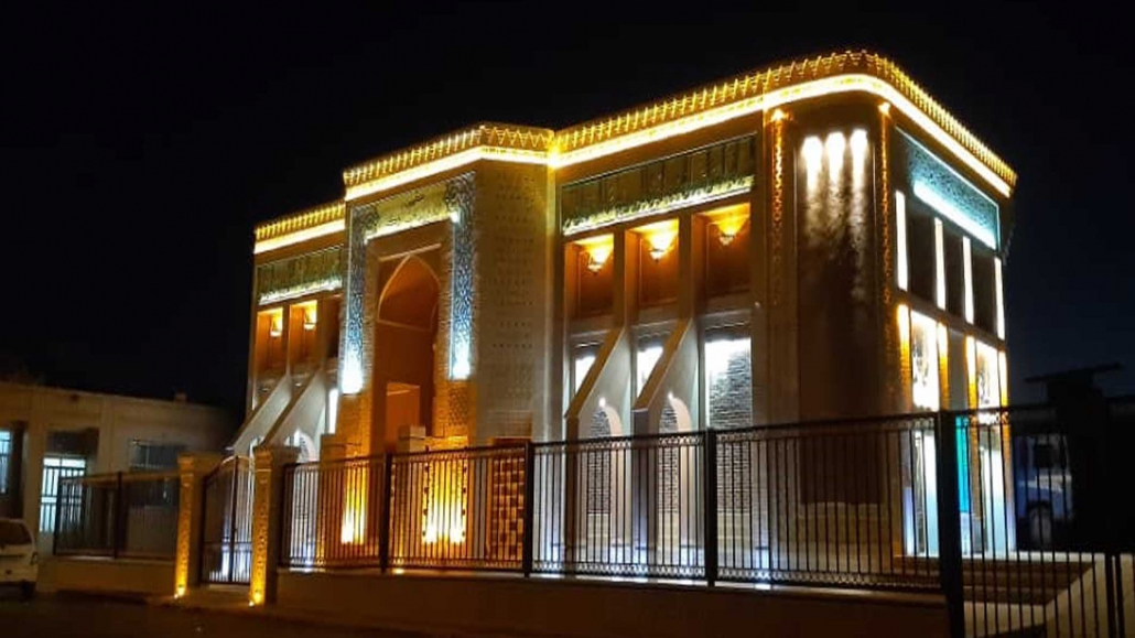التعرّف على التاريخ المعاصر لإيران في متحف الإيثار والشهادة في أردكان
