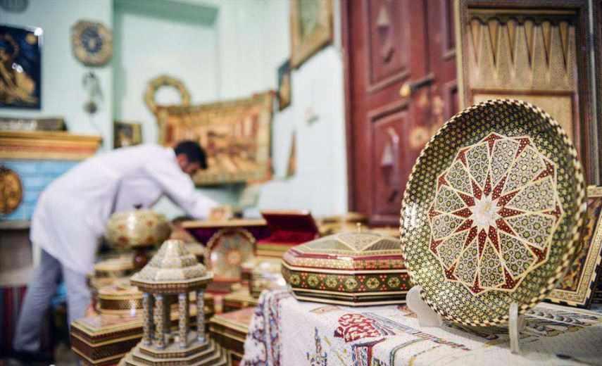 متحف الخاتم في شيراز: التعرف على تطور فنٍ إيراني أصيل