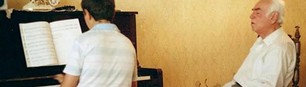 عزف البيانو لدى جواد معروفـي، محاولة لتعريف الموسيقى الإيرانية بالعالم