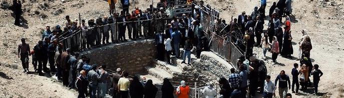 شكر وامتنان لماء الحياة في مراسم الشكر في قرية هيزج