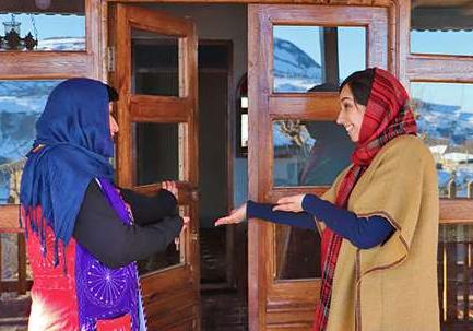 الثقافة الرسمية للمجاملة: مفتاح التفاعل الاجتماعي بين الإيرانيين