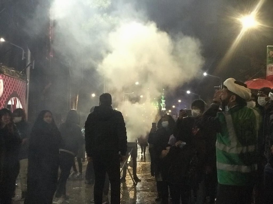 حرق الإسپند: تقليد إيراني عمره آلاف السنين لطرد الطاقات السلبية