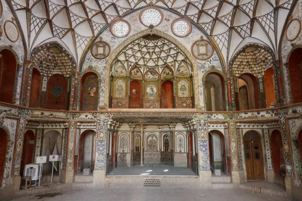 معماری-خانه-بروجردیها_2