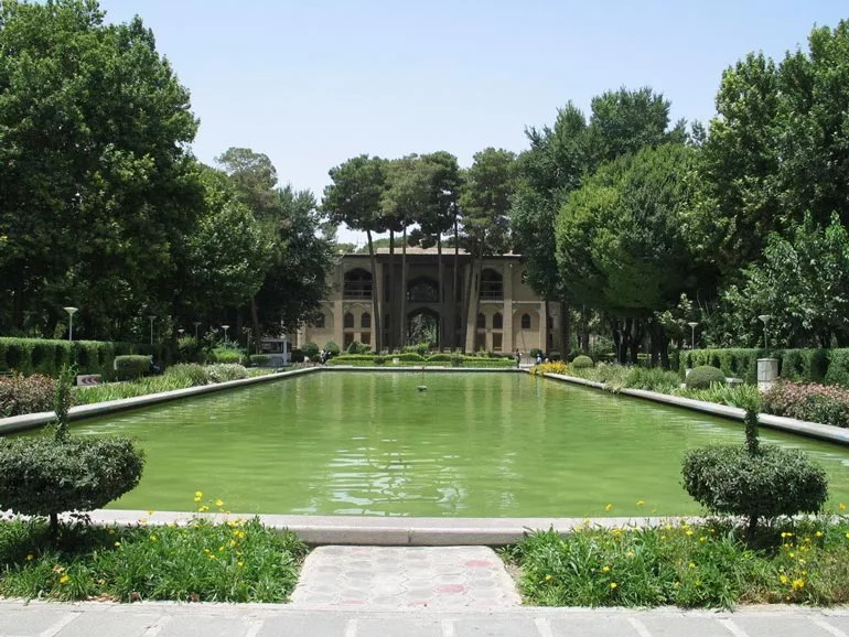 کاخ-هشت-بهشت-اصفهان-jpg_2