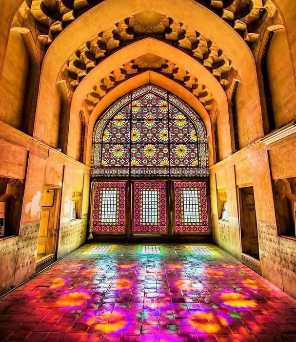 تزیینات-داخلی-ارگ-کریمخانی_1