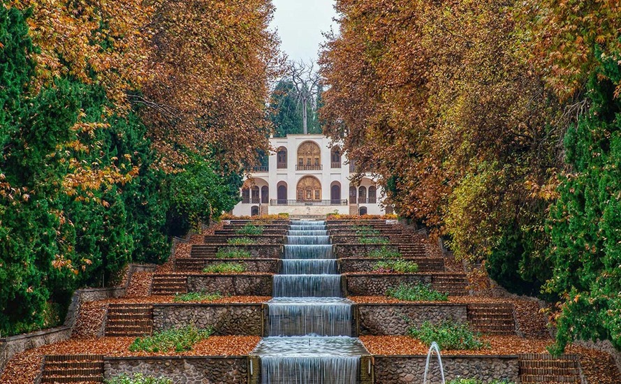 الحدائق في إيران